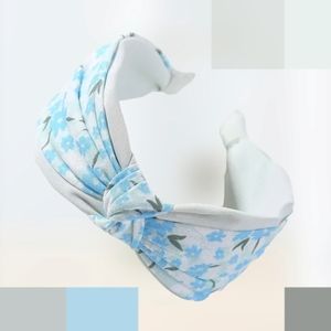 Just-Jen's Fashion Light Blue  Floral Knotted Style Headband. NWT